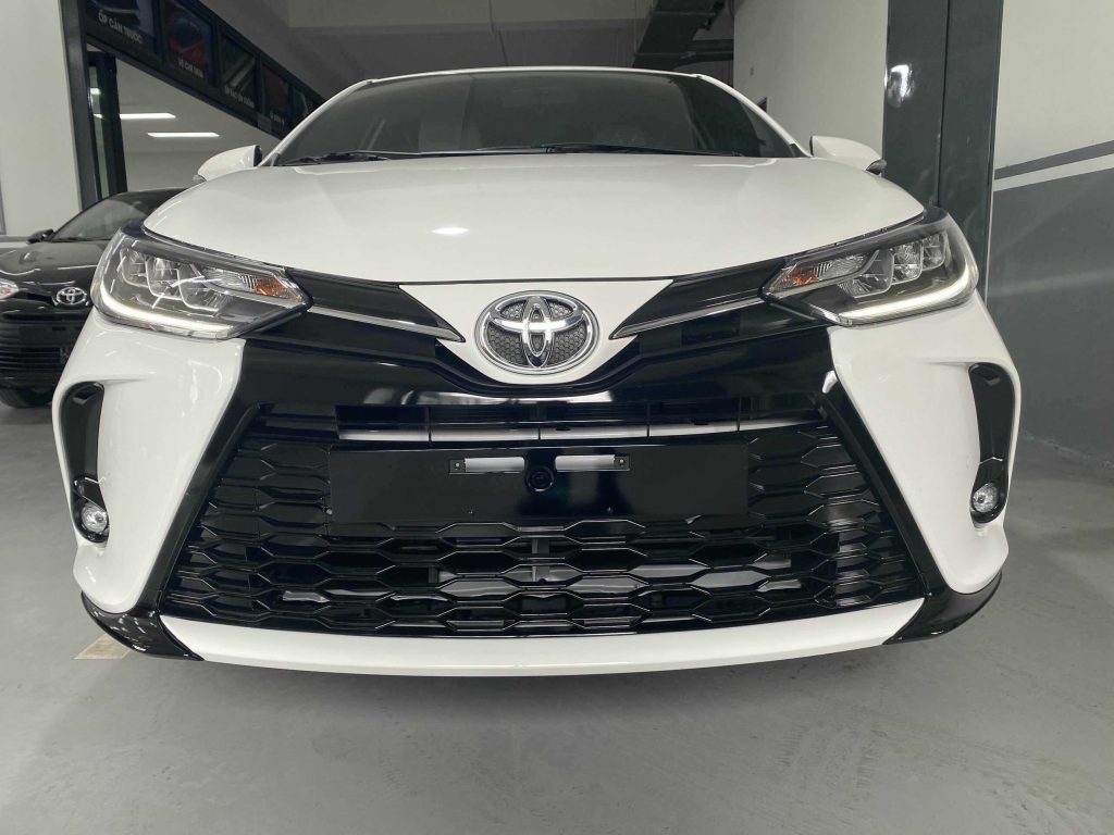 Giá xe Toyota Yaris 2021