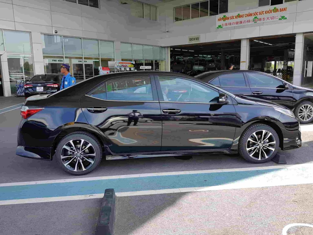 Giá xe Toyota Altis 2022 kèm thông số kỹ thuật.