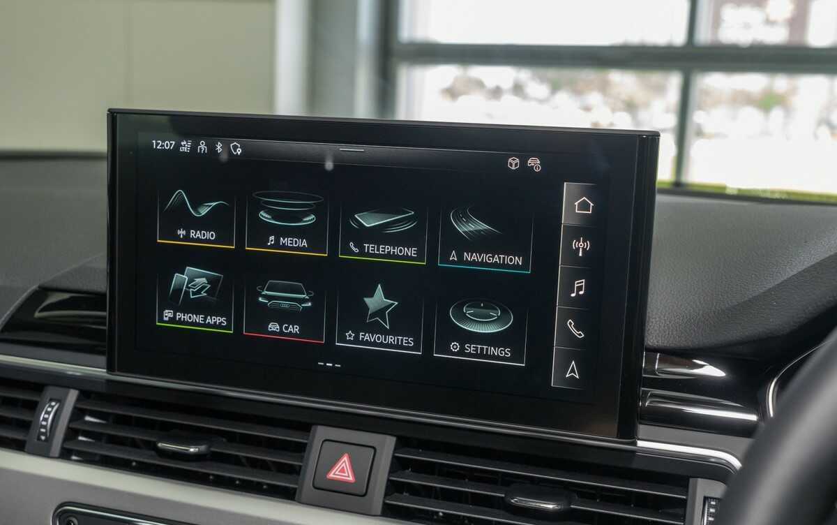 Giá xe Audi A5 Sportback 2022 mới ra mắt.