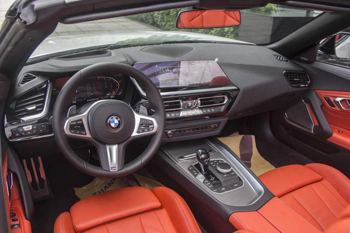 Giá xe BMW Z4 mới nhất năm 2022 kèm đánh giá chi tiết.