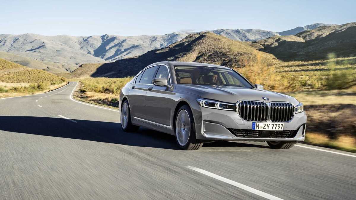 Giá xe BMW 740li mới nhất năm 2022.
