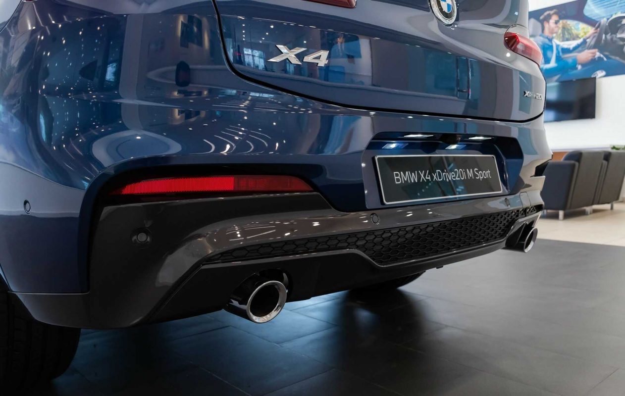 Giá xe BMW X4 mới nhất năm 2022 kèm đánh giá chi tiết.