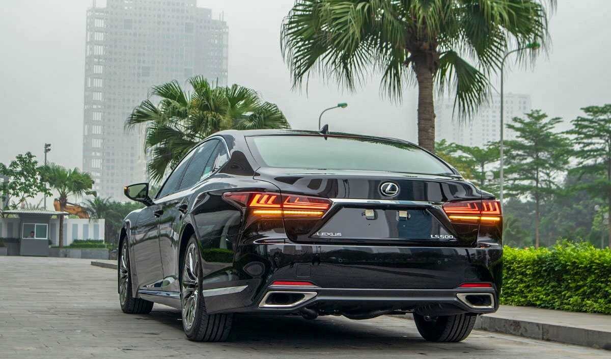 Giá xe Lexus LS500 2022 kèm thông số kỹ thuật.