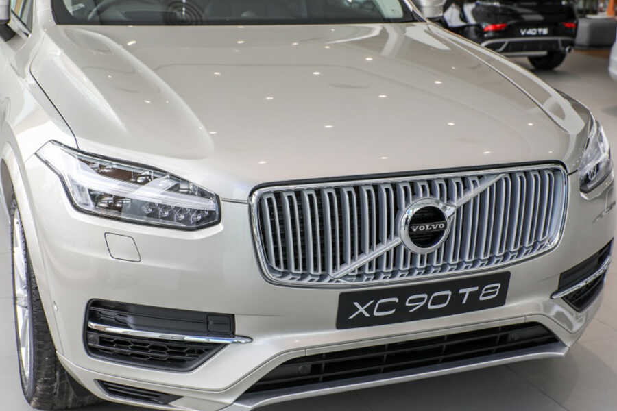 Giá xe Volvo XC90 mới nhất 2022 kèm thông số kỹ thuật.