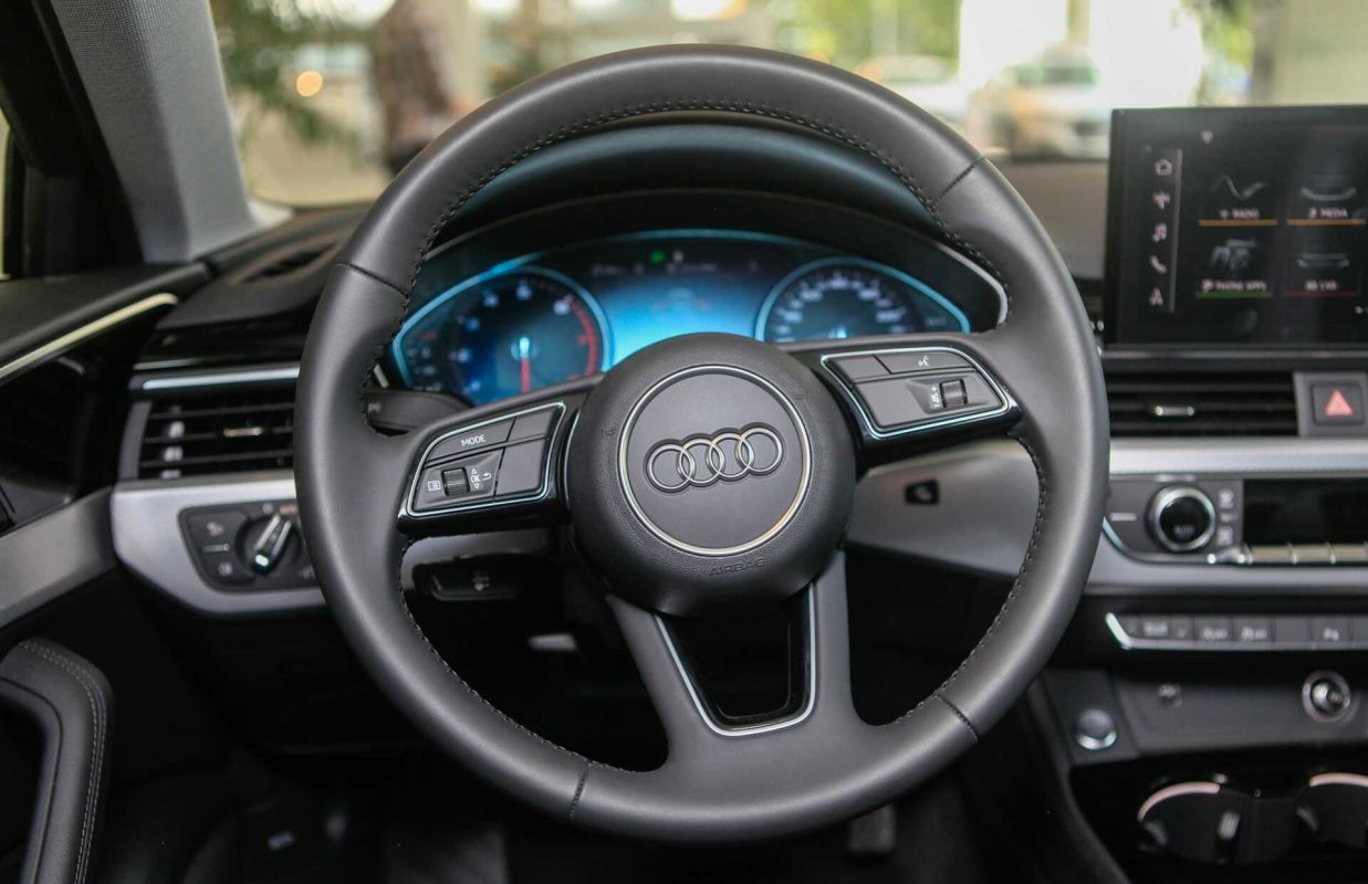Giá xe Audi A4 mới nhất năm 2022 kèm thông số kỹ thuật.