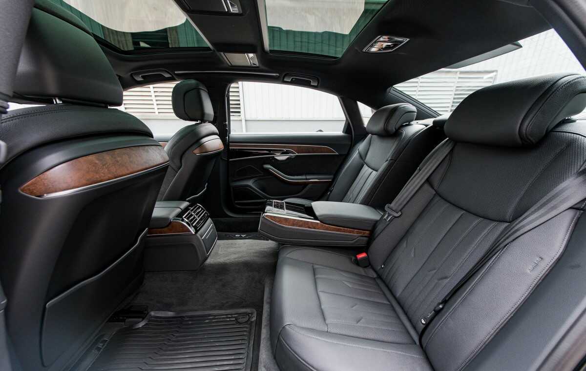 Giá xe Audi A8 mới nhất năm 2022 kèm thông số kỹ thuật.