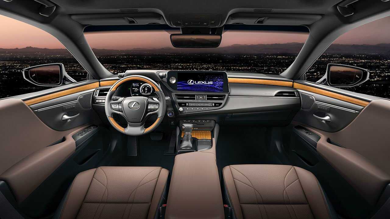 Giá xe Lexus ES250 mới nhất năm 2022.