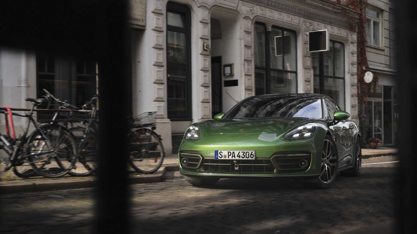 Giá xe Porsche Panamera mới nhất năm 2022.