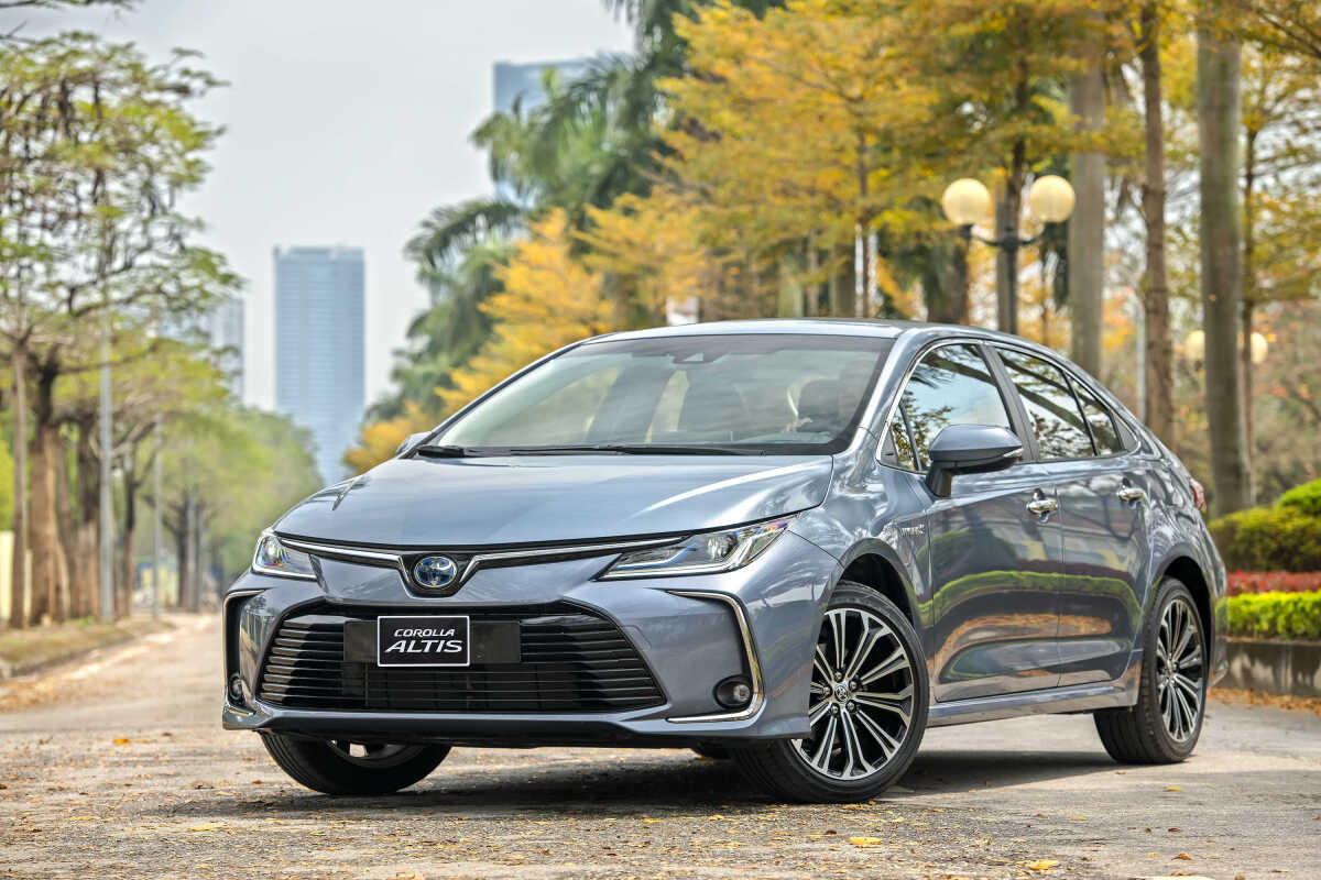 Giá xe Toyota Altis 2022 kèm thông số kỹ thuật.